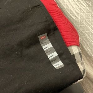 BNWT…711 Levi skinny jeans 20W